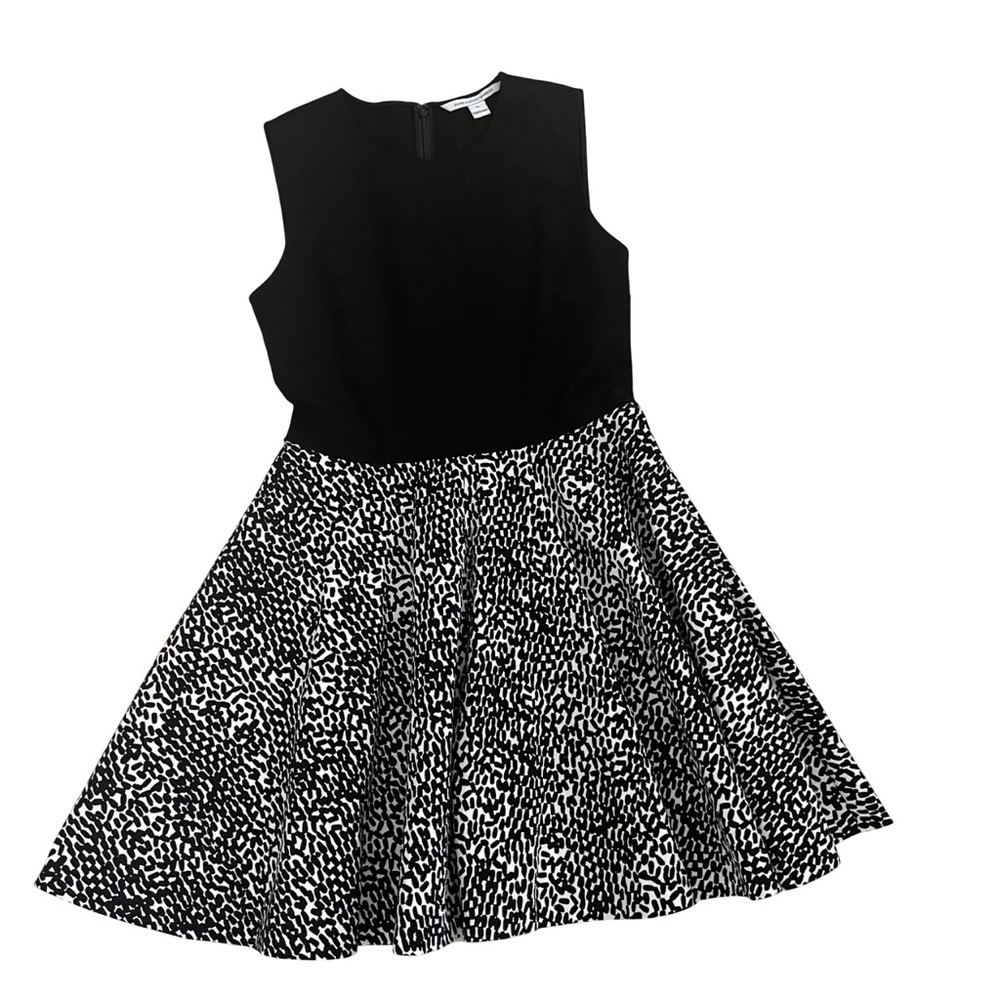 Diane Von Furstenberg DVF Jeannie Black White Fit & Flare Mini Dress Size 10